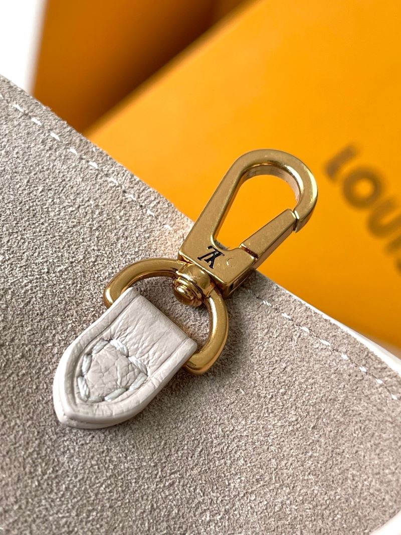Louis Vuitton Hobo Bags
